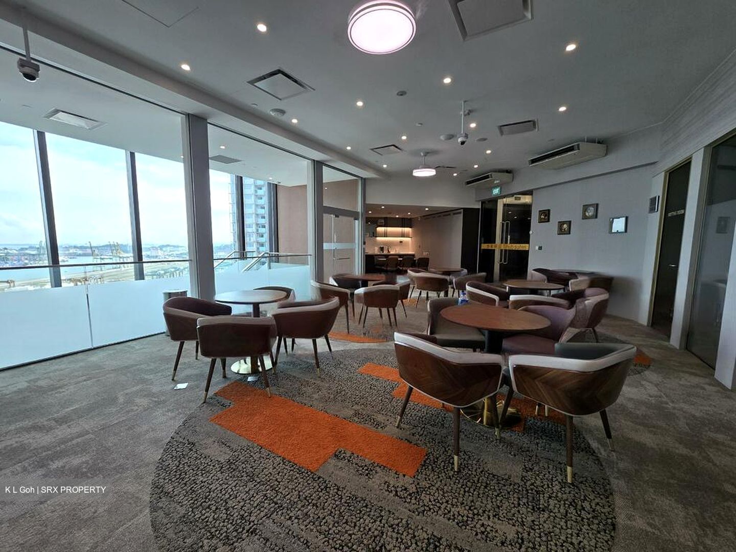Altez (D2), Office #451246411